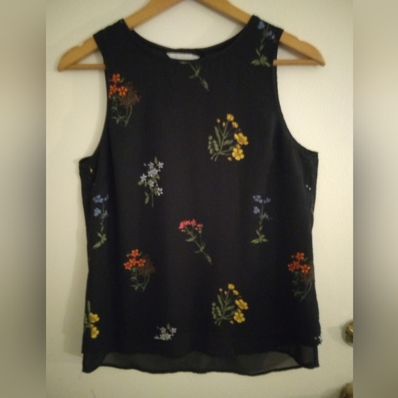 H&M Top - Picture 3 of 8